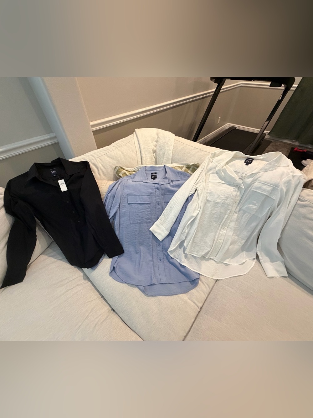 GAP Women’s Button-Down Shirt Pack — Black, Light Blue & White